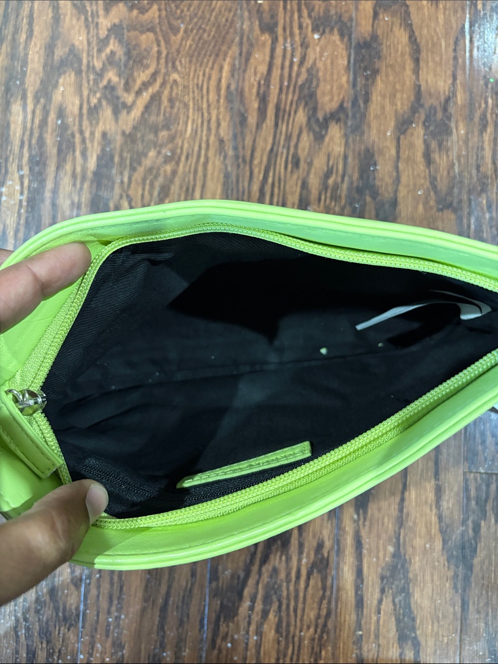 Sondra Roberts Lime Sequin Shoulder Bag with Bamboo Handle - Picture 5 of 8